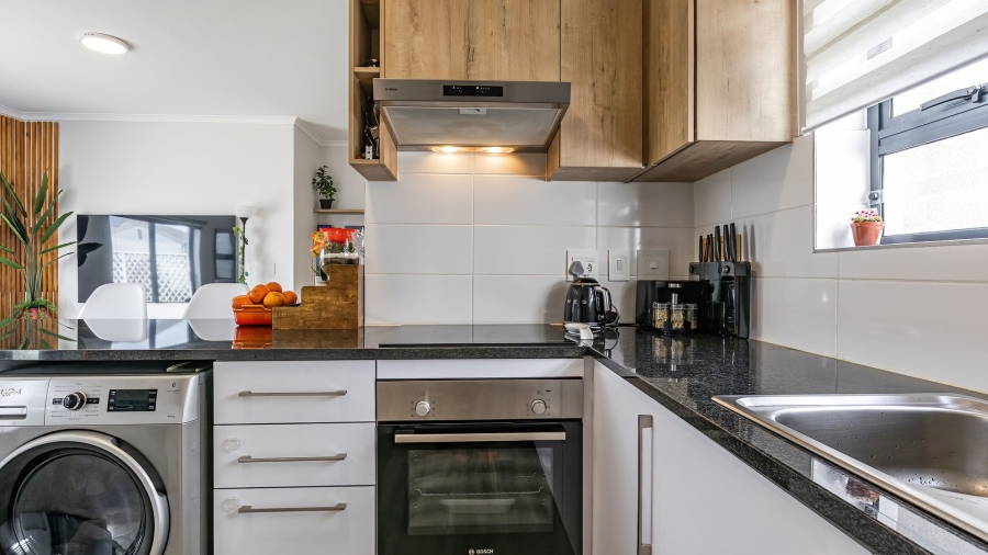 3 Bedroom Property for Sale in Burgundy Estate Western Cape